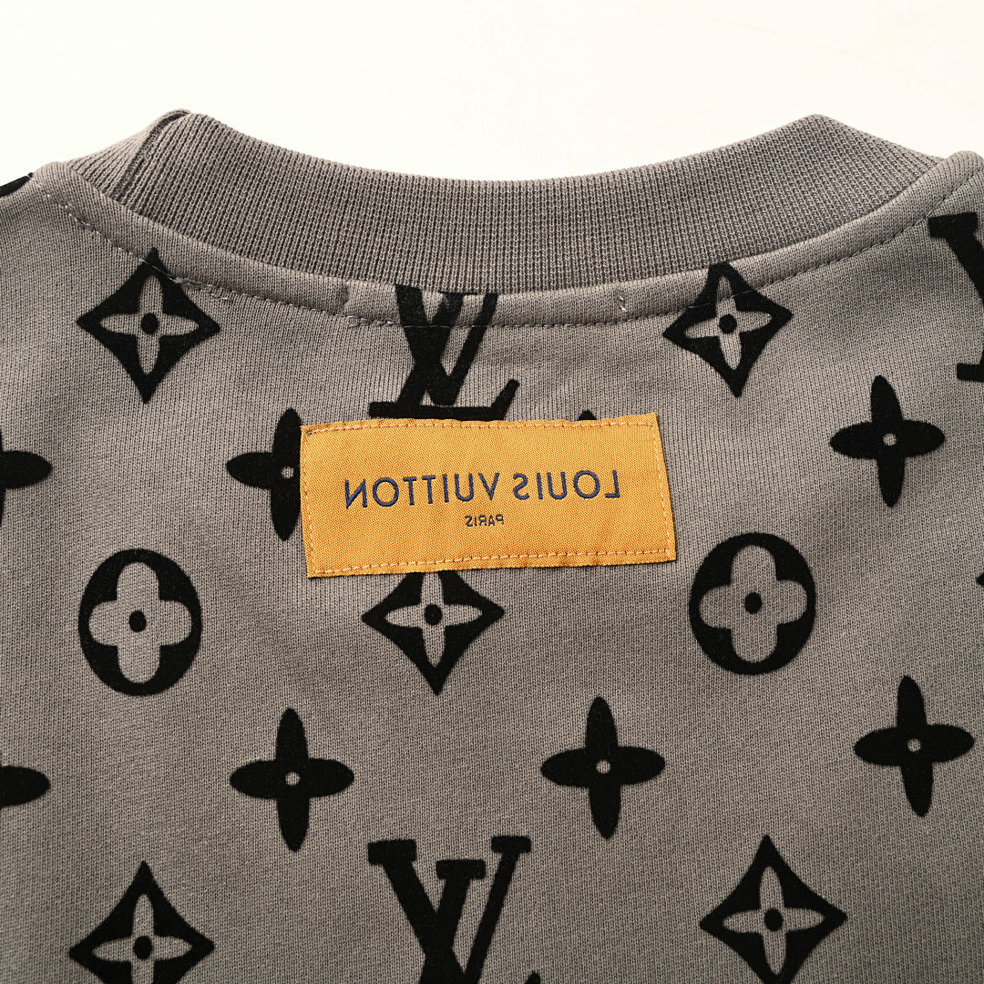 Louis Vuitton Trendy Sweatshirt
