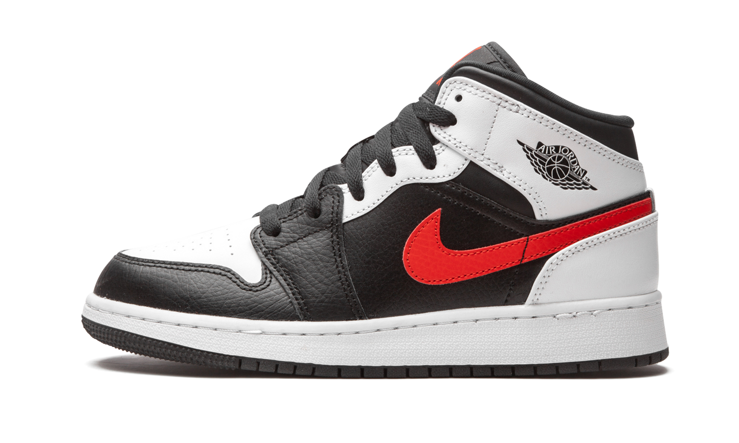 Air Jordan 1 Mid GS "Chile Red" 554725 075