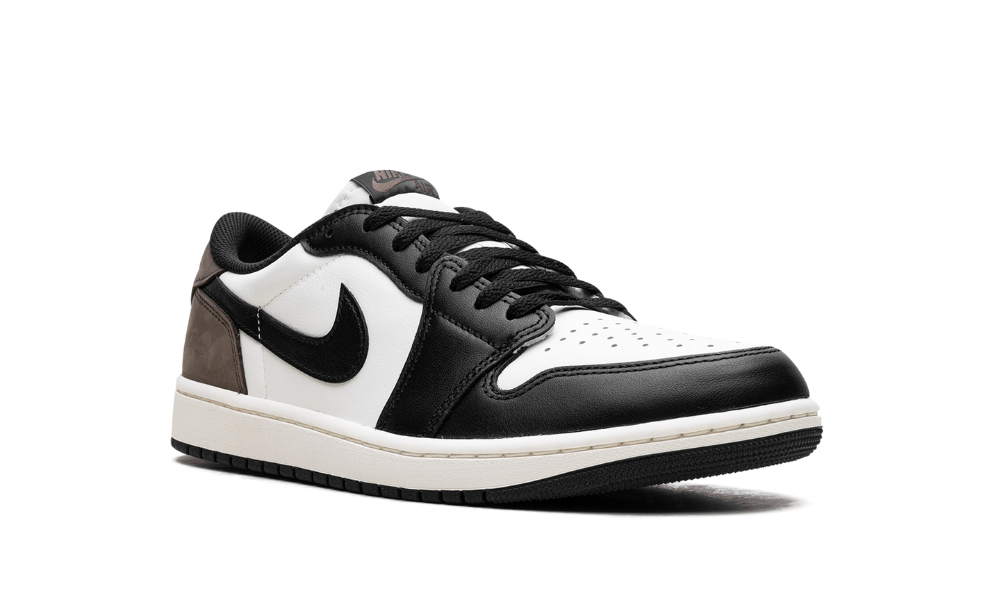Air Jordan 1 Low OG "Mocha" CZ0790 102