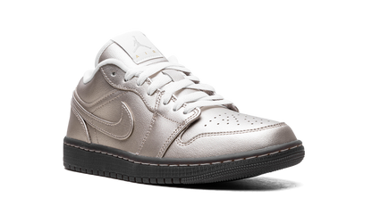 Air Jordan 1 Low SE WMNS "Metallic Zinc" HQ3529 099