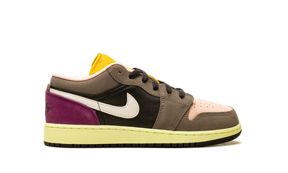 Air Jordan 1 Low GS "Tokyo Bio Hack" HQ2021 005