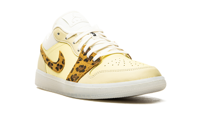 AIR JORDAN 1 LO WMNS "SNKRS Day" DN6998 700