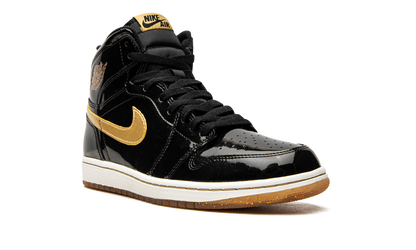 Air Jordan 1 Retro High OG "Black/Metallic Gold" 555088 019