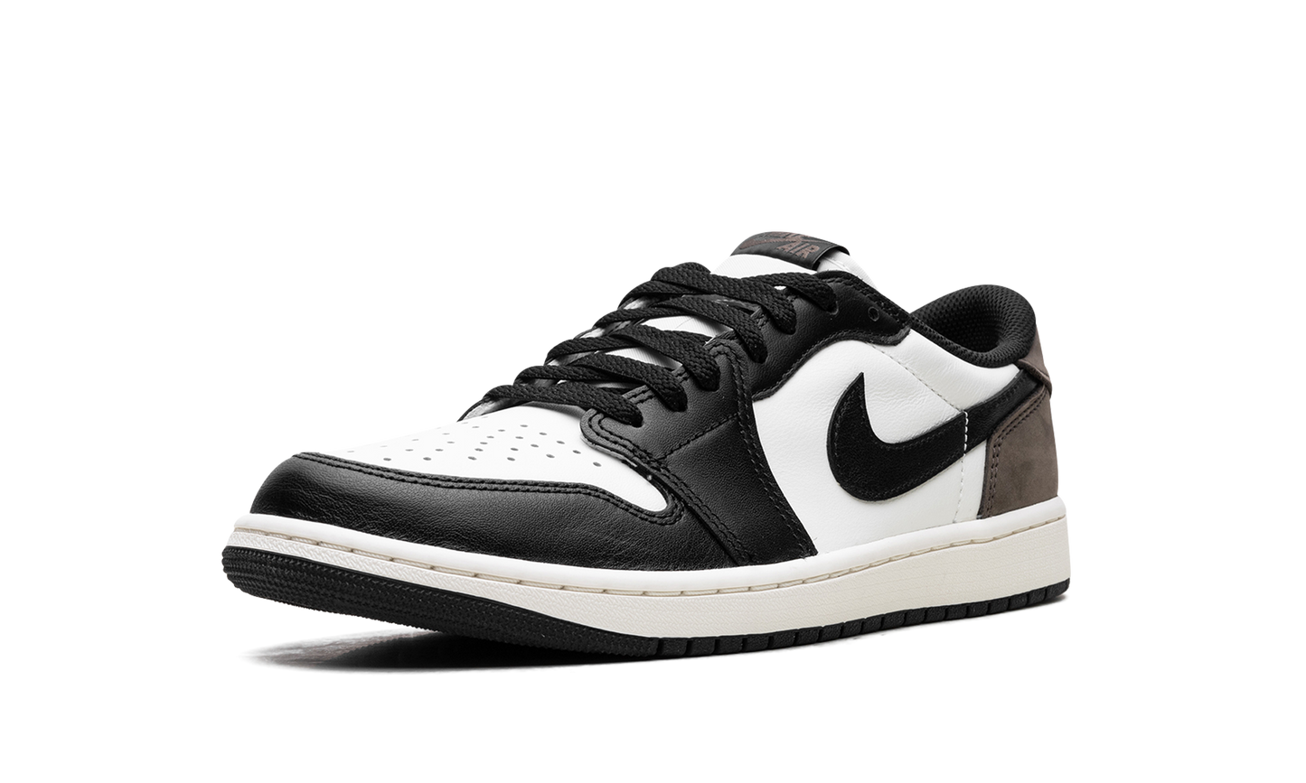 Air Jordan 1 Low OG "Mocha" CZ0790 102