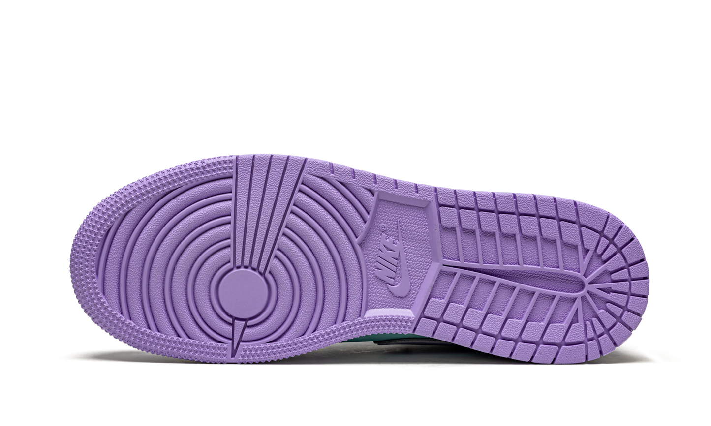 Air Jordan 1 Mid GS "Purple Pulse / Arctic Punch" 554725 500