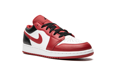 Air Jordan 1 Low GS "Reverse Black Toe" 553560 163