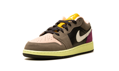 Air Jordan 1 Low GS "Tokyo Bio Hack" HQ2021 005