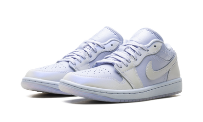 Air Jordan 1 Low SE Wmns "Ghost Pearlized Quilt" IM5129 010