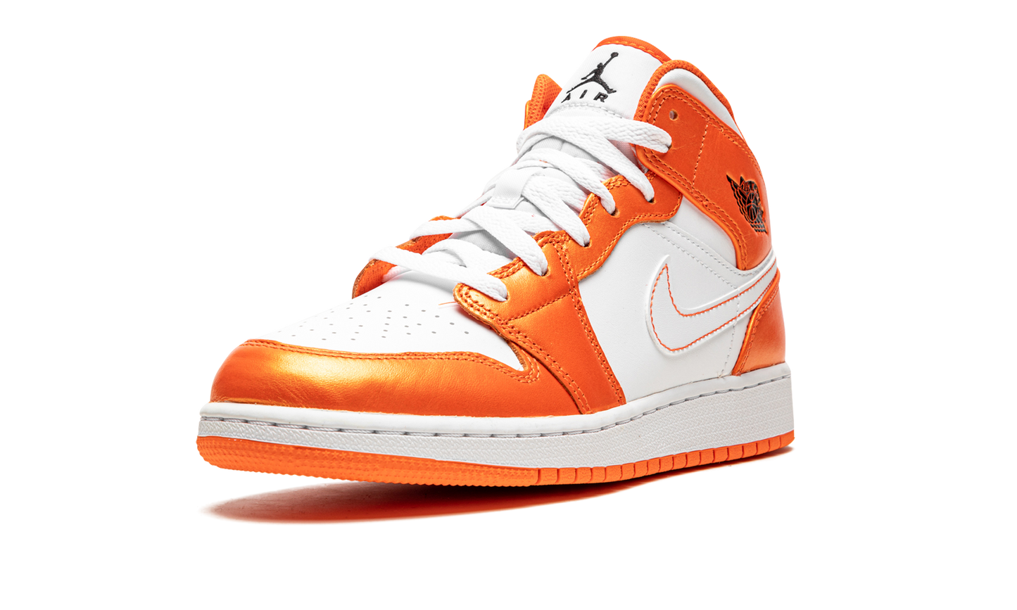 Air Jordan 1 Mid SE GS "Electro Orange" DM4228 800