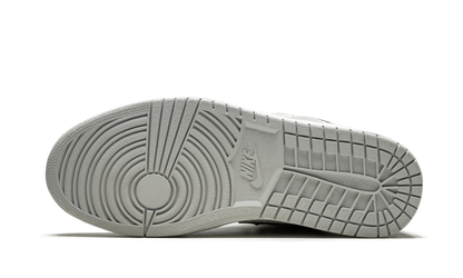 Air Jordan 1 Mid "Neutral Grey" 136065 001