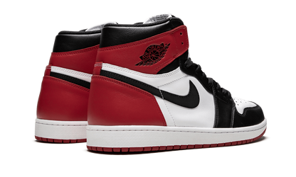 Air Jordan 1 Retro High OG "Black Toe 2016" 555088 125