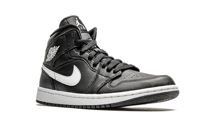 AIR JORDAN 1 MID WMNS "Black / White" BQ6472 011