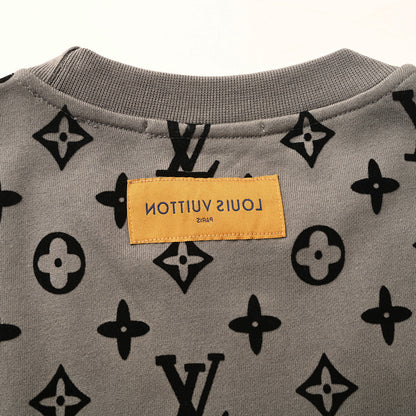 Louis Vuitton Trendy Sweatshirt
