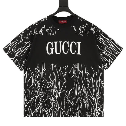 GUCCI 2026 New Arrival: All-Over Digital Print Short-Sleeve T-Shirt featuring Branch-Motif Lettering Logo