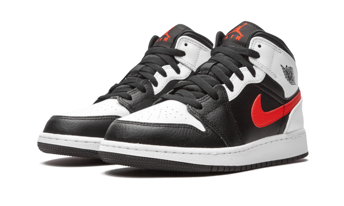 Air Jordan 1 Mid GS "Chile Red" 554725 075