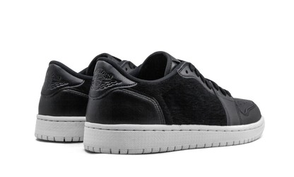 AIR JORDAN 1 RETRO LO NS WMNS "No Swoosh - Black" AO1935 001