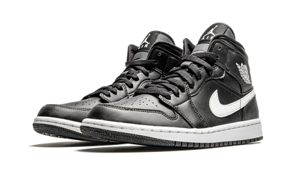 AIR JORDAN 1 MID WMNS "Black / White" BQ6472 011