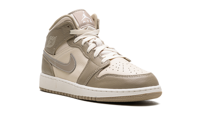 Air Jordan 1 Mid GS "Legend Brown" HF4781 203
