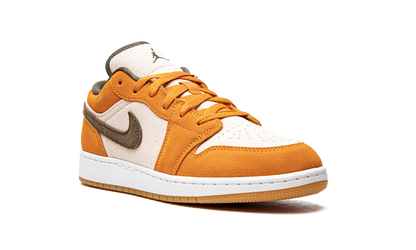 Air Jordan 1 Low SE GS "Light Curry" DJ0342 102
