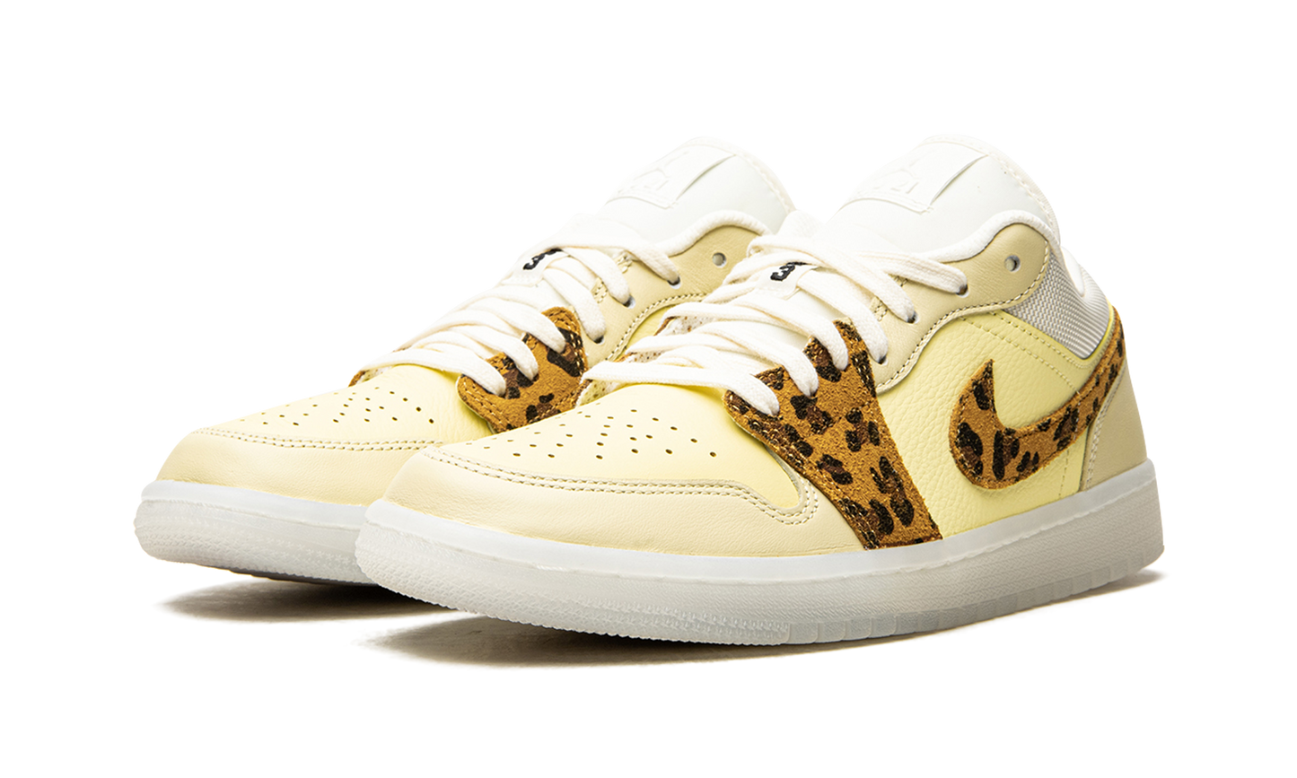 AIR JORDAN 1 LO WMNS "SNKRS Day" DN6998 700