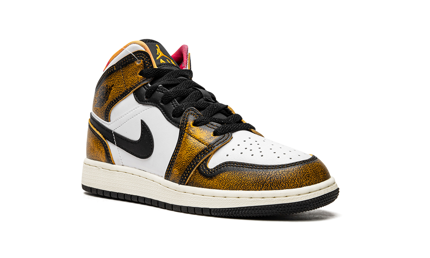 AIR JORDAN 1 MID SE GS "Orange Wear Away" DQ8418 071