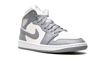 AIR JORDAN 1 MID WMNS "Stealth" BQ6472 115
