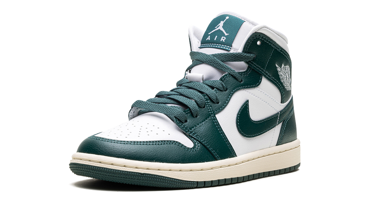 Air Jordan 1 Mid "Oxidised Green" BQ6472 133