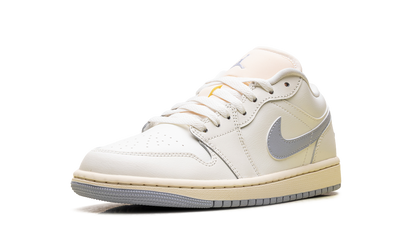 Air Jordan 1 Low WMNS "White/Purple" DC0774 106