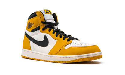 Air Jordan 1 Retro High OG "Yellow Ochre" DZ5485 701