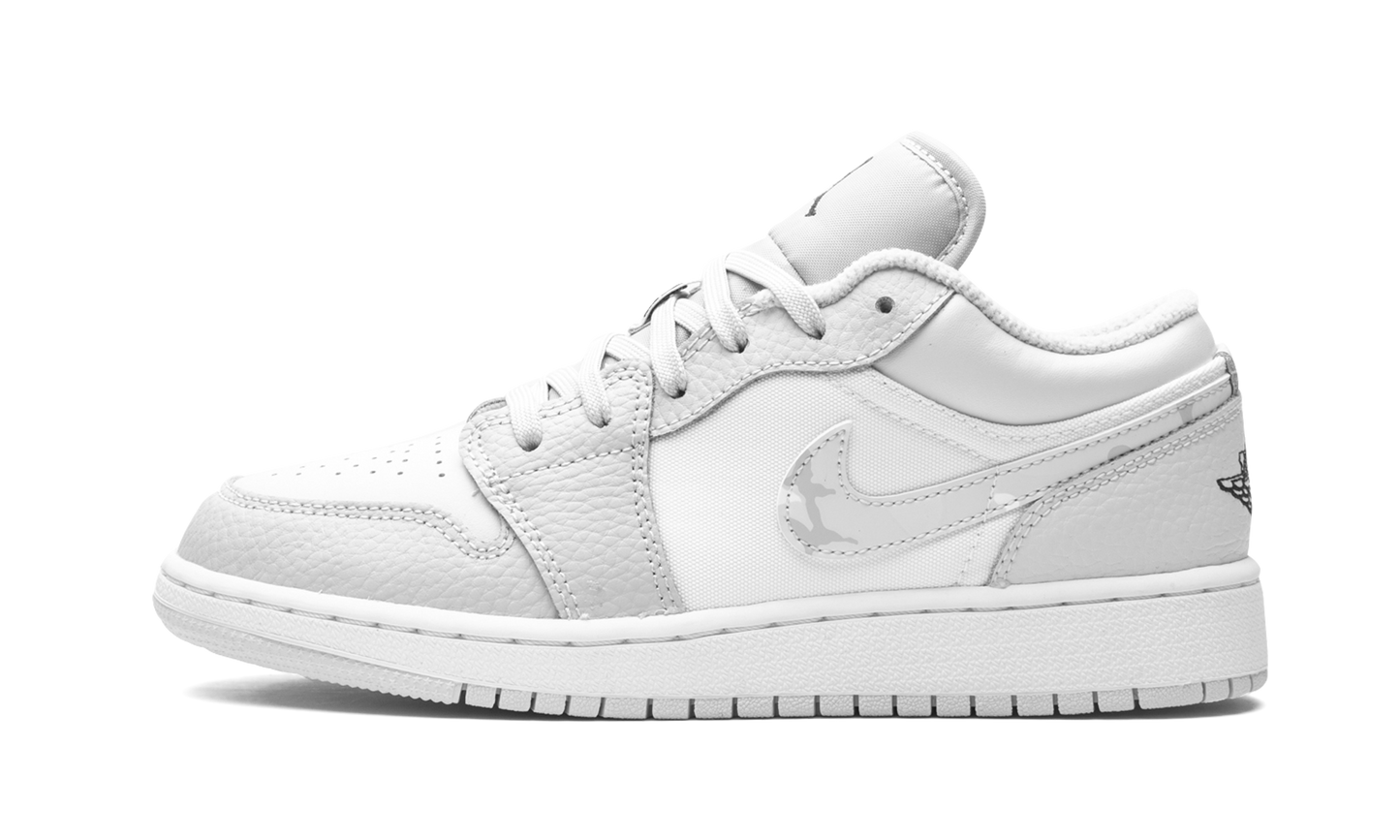 Air Jordan 1 Low SE GS "Grey Camo Swoosh" DD3234 100
