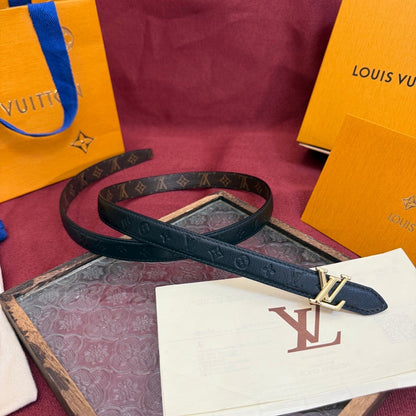 Louis Vuitton-Style Women's Belt — A stylish leather belt featuring a metal buckle, perfect for daily commutes, office wear, and parties; an excellent gift choice for Mother's Day or Valentine's Day.