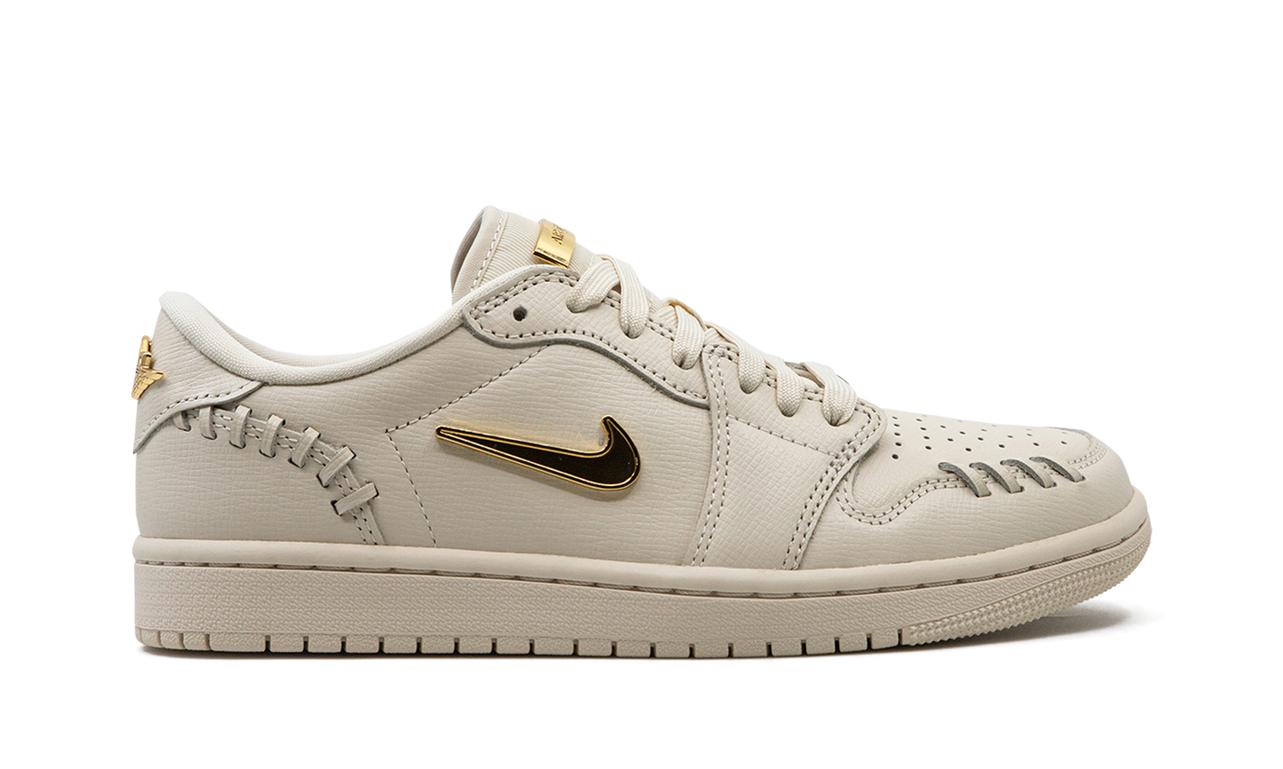 Air Jordan 1 Low WMNS "Method of Make - Legend Light Brown" FN5032 200