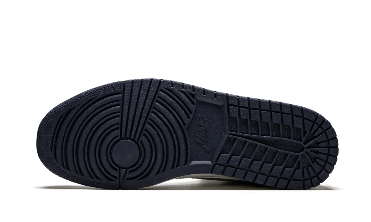 Air Jordan 1 Retro + "Midnight Navy" 136065 101