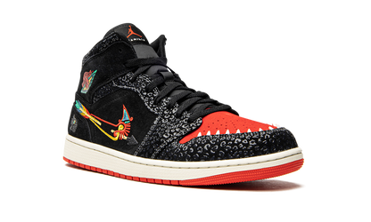 Air Jordan 1 Mid SE "Siempre Familia" DN4904 001