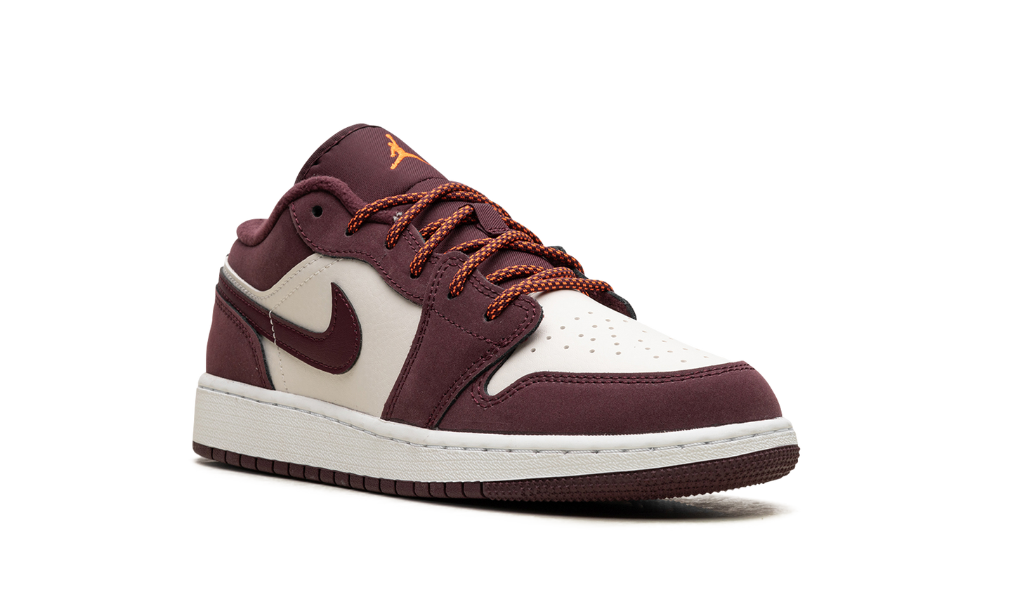 Air Jordan 1 GS "Night Maroon" 553560 068