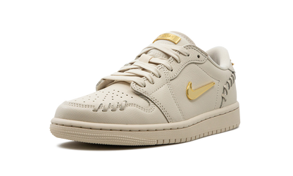Air Jordan 1 Low WMNS "Method of Make - Legend Light Brown" FN5032 200