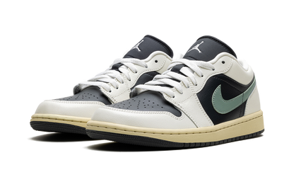 Air Jordan 1 Low WMNS "Jade Smoke" DC0774 001