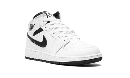Air Jordan 1 Mid GS "White/Black" DQ8423 132