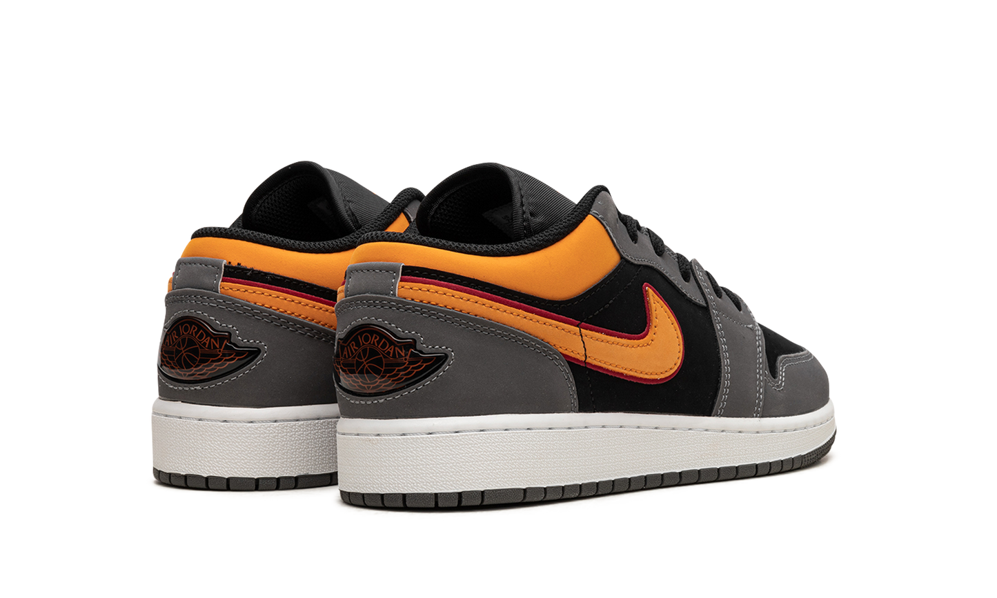 Air Jordan 1 Low SE GS "Vivid Orange" FN7671 008