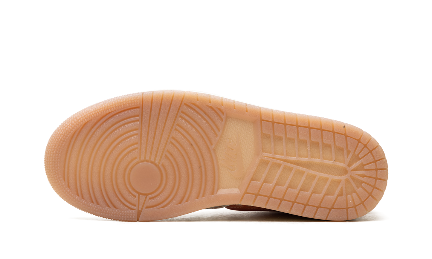 Air Jordan 1 Low Method of Make V3 WMNS "Sail / Washed Coral" HQ2186 180