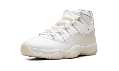 Air Jordan 11 WMNS "Pearl" AR0715 110