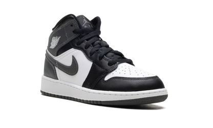 Air Jordan 1 Mid "Black/ Iron Grey/ White" DQ8423 001