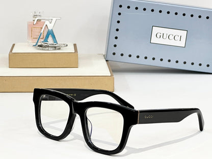 GUCCI Sunglasses-GG1135S