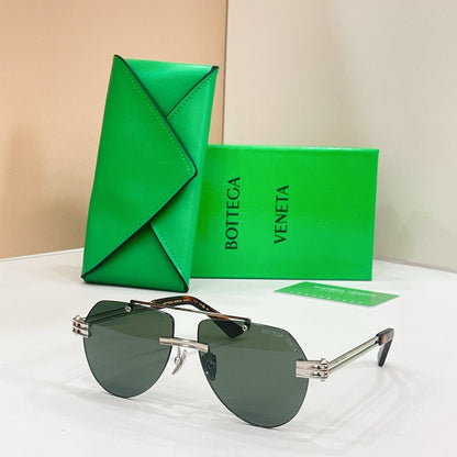 BOTTEGA VENETA Sunglasses-BV1342S