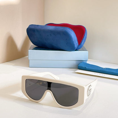 GUCCI Sunglasses GG1950S
