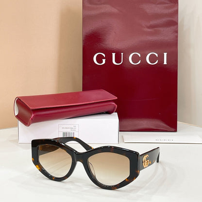 GUCCI Sunglasses GG1549S