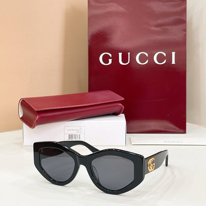 GUCCI Sunglasses GG1549S