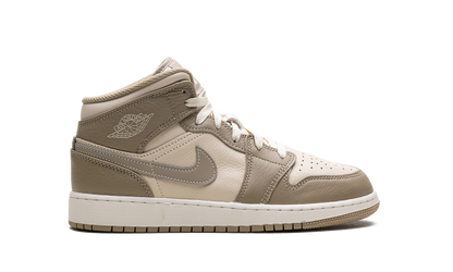 Air Jordan 1 Mid GS "Legend Brown" HF4781 203