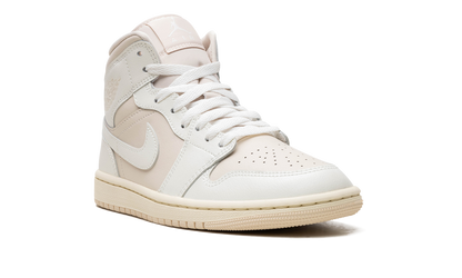 Air Jordan 1 WMNS "White / Light Tan" BQ6472 201