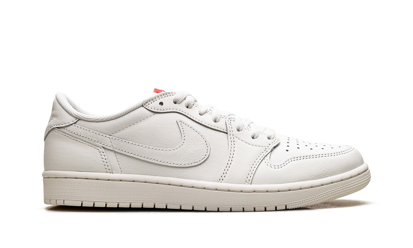 Air Jordan 1 Retro Low OG "Sail" HQ6998 100